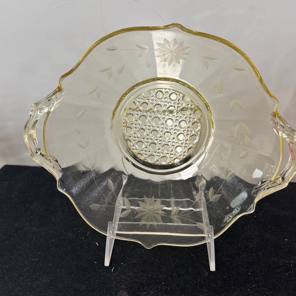 Vintage Lancaster Yellow Depression Glass Scalloped 2 Handled 11" x 9 1/2" Bowl